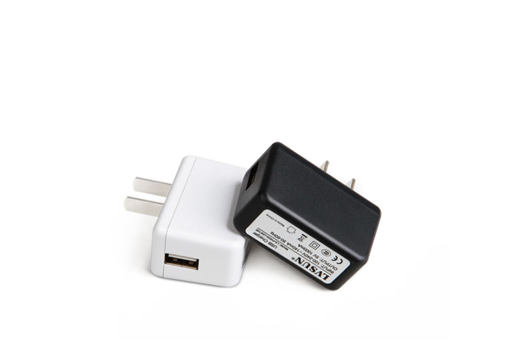旅行USB充电器LS-PW05-U0510E国际品牌  国际品质